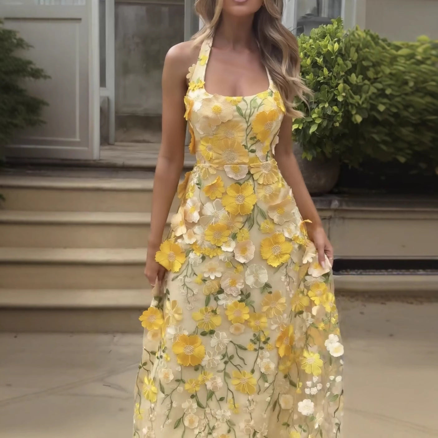 Three-dimensional Flower Mesh Embroidery Waist Dress