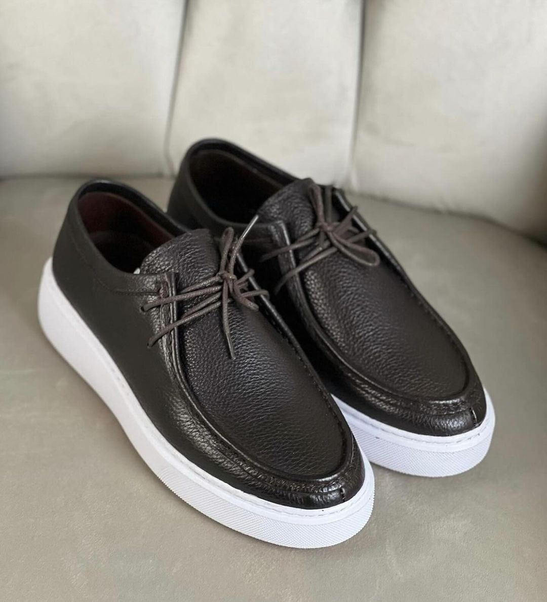 Men's handmade leather shoes